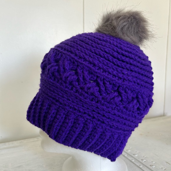 Beanie hat - Picture 2 of 2
